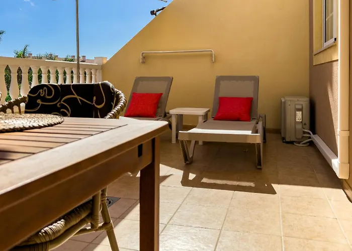 Primavera With Heated Pool פאלם-מאר