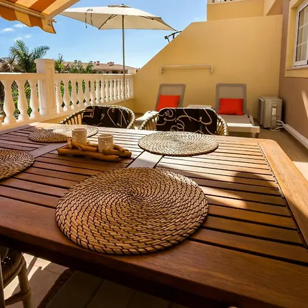 Primavera With Heated Pool Апартаменты *